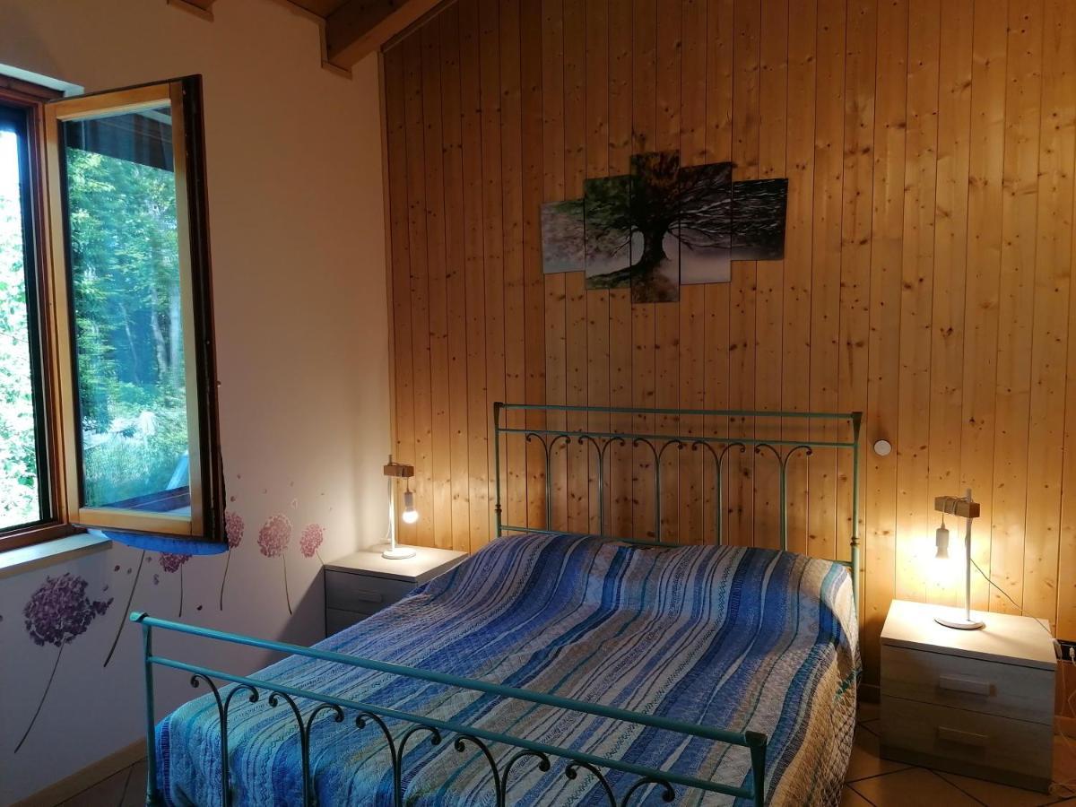 Вилла Agriturismo Bio Apipoli Montano Lucino Экстерьер фото